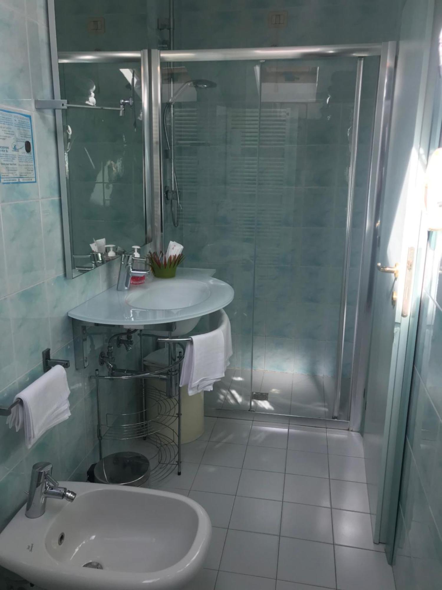 Hotel Eros Residence Червия Экстерьер фото